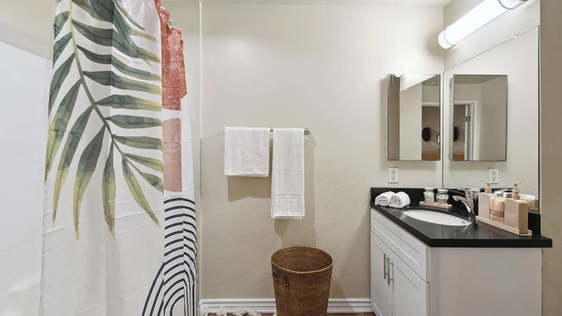Apartment Ideal 1Br Apt In Santa Monica Pool, Gym, Free Parking 2 Min To Promenade Los Angeles